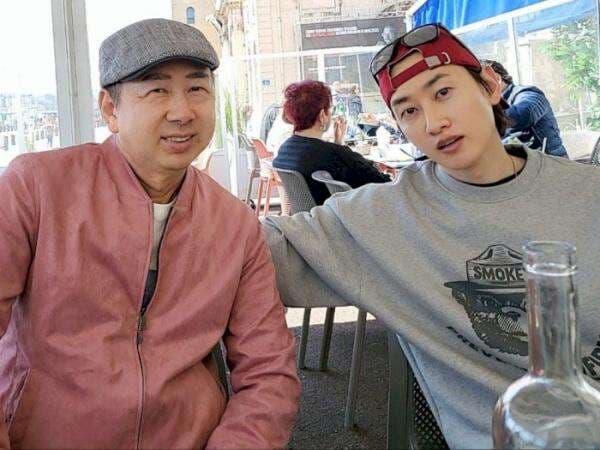 Ayah Meninggal Dunia, Eunhyuk Super Junior Absen dari Konser di Manila, Sedih Banget! Ayah Meninggal Dunia, Eunhyuk Super Junior Absen dari Konser di Manila, Sedih Banget!