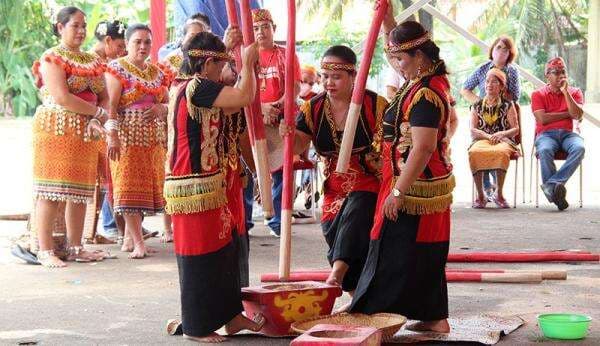 Larangan Adat dan Etika Suku Dayak Kalimantan, Pendatang Perlu Tahu! Larangan Adat dan Etika Suku Dayak Kalimantan, Pendatang Perlu Tahu!