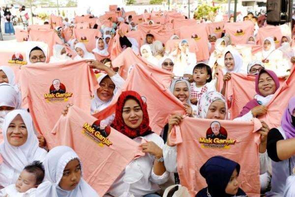Ganjar didoakan ratusan Emak-emak di Jawa Barat agar Jadi Presiden