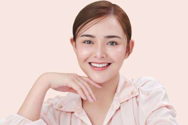 Amanda Manopo Ungkap Sosok Pria yang Diisukan Dekat dengannya: Dia Bukan Orang Entertain Amanda Manopo Ungkap Sosok Pria yang Diisukan Dekat dengannya: Dia Bukan Orang Entertain