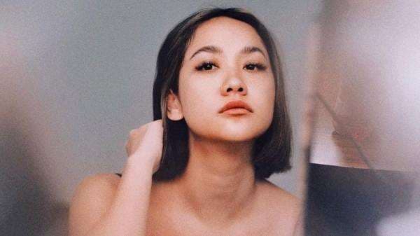 5 Potret BCL Pakai Outfit Backless Bikin Netizen Susah Kedip 5 Potret BCL Pakai Outfit Backless Bikin Netizen Susah Kedip