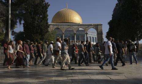 Ultra Nasionalis dan Pemukim Israel Serbu Masjid Al Aqsa Ultra Nasionalis dan Pemukim Israel Serbu Masjid Al Aqsa