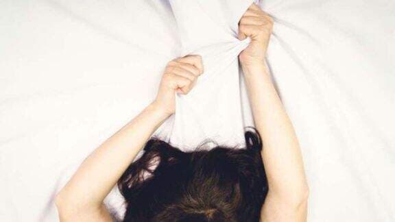 Begini Cara Agar Wanita Mudah Mencapai Orgasme, Kuncinya Ada di Titik Enak Ini! Begini Cara Agar Wanita Mudah Mencapai Orgasme, Kuncinya Ada di Titik Enak Ini!