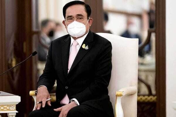 Jajak Pendapat: Mayoritas Ingin PM Prayut Lengser