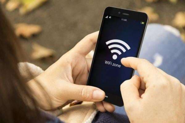 3 Dampak Negatif Penggunaan WiFi 3 Dampak Negatif Penggunaan WiFi