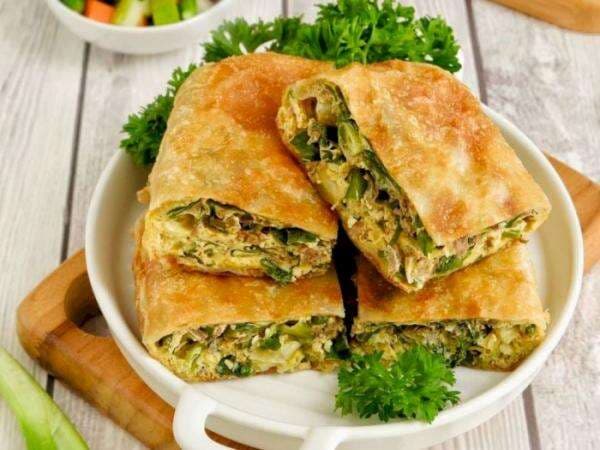 Resep Martabak Telur Spesial ala Chef Devina Hermawan: Enak, Krispy, dan Bikinnya Gampang! Resep Martabak Telur Spesial ala Chef Devina Hermawan: Enak, Krispy, dan Bikinnya Gampang!