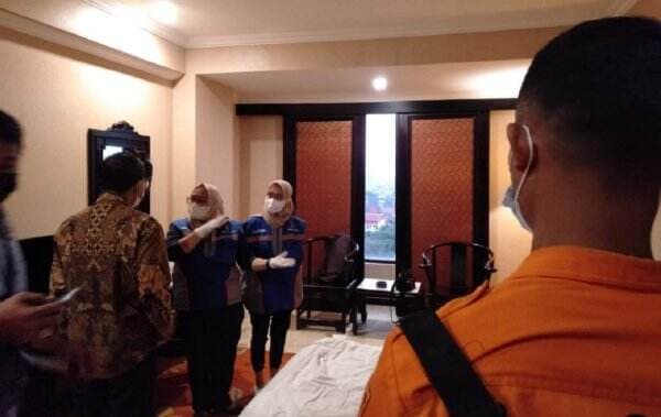 Seorang Tamu Hotel di Surabaya Tak Kunjung Keluar, Dicek Ternyata