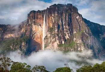 Angel Falls Venezuela: Air Terjun Tertinggi dan Paling Berbahaya di Dunia, Berani Datang? Angel Falls Venezuela: Air Terjun Tertinggi dan Paling Berbahaya di Dunia, Berani Datang?