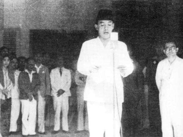7 Tokoh Proklamasi yang Miliki Peran Penting atas Kemerdekaan Indonesia 7 Tokoh Proklamasi yang Miliki Peran Penting atas Kemerdekaan Indonesia