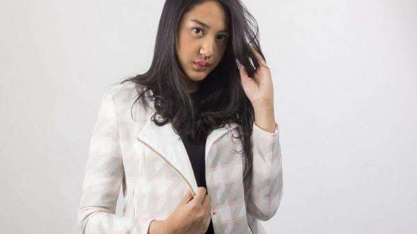 Ini Kiprah Putri Tanjung, Pengusaha Muda yang Kesuksesannya Dicibir karena Privilege Sang Ayah Ini Kiprah Putri Tanjung, Pengusaha Muda yang Kesuksesannya Dicibir karena Privilege Sang Ayah