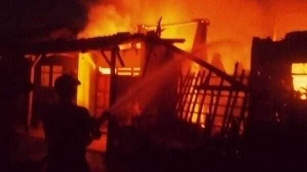 Listrik di Satu Rumah Korsleting, 6 Rumah di Kabupaten Tegal Ludes Terbakar