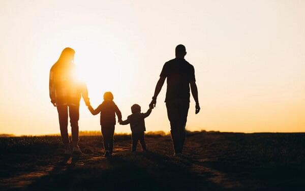 Pengertian Strict Parent, Ciri-ciri dan Dampak Buruknya bagi Anak Pengertian Strict Parent, Ciri-ciri dan Dampak Buruknya bagi Anak