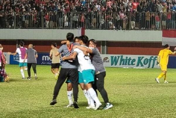 Luis Milla Ucapkan Selamat untuk Bima Sakti Usai Timnas Indonesia Juara Piala AFF U-16 2022