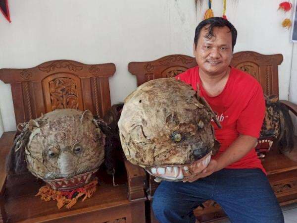 Kisah Mistis Barongan Tua Bergerak Sendiri Hingga "Menghantui" Pemiliknya Saat Tidur Kisah Mistis Barongan Tua Bergerak Sendiri Hingga "Menghantui" Pemiliknya Saat Tidur