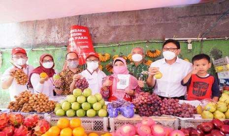 Beri Kemudahan Transaksi UMKM, Bank DKI Terapkan Digitalisasi Pasar Kebayoran Lama Beri Kemudahan Transaksi UMKM, Bank DKI Terapkan Digitalisasi Pasar Kebayoran Lama