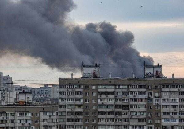Makin Menegangkan! Pasukan Rusia Menggempur Donetsk Ukraina, Zelenskiy Ungkap Ajakan Berdamai Tak Digubris
