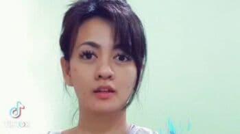 Joget TikTok, Yeyen Lidya Hot Pakai Sportwear Pamer Body Goals Joget TikTok, Yeyen Lidya Hot Pakai Sportwear Pamer Body Goals