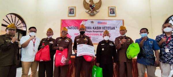 Datangi Gedung Juang 45, Begini Cara PWI Sidoarjo & Alfamart Peringati HUT RI Ke 77 dengan Veteran Datangi Gedung Juang 45, Begini Cara PWI Sidoarjo & Alfamart Peringati HUT RI Ke 77 dengan Veteran