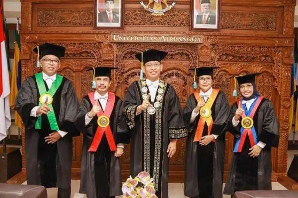 Profil Prof Nasih, Remaja Masjid yang Menjadi Sukses Rektor Unair Profil Prof Nasih, Remaja Masjid yang Menjadi Sukses Rektor Unair