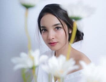 4 Pramugari Garuda Indonesia Paling Cantik dan Berprestasi 4 Pramugari Garuda Indonesia Paling Cantik dan Berprestasi