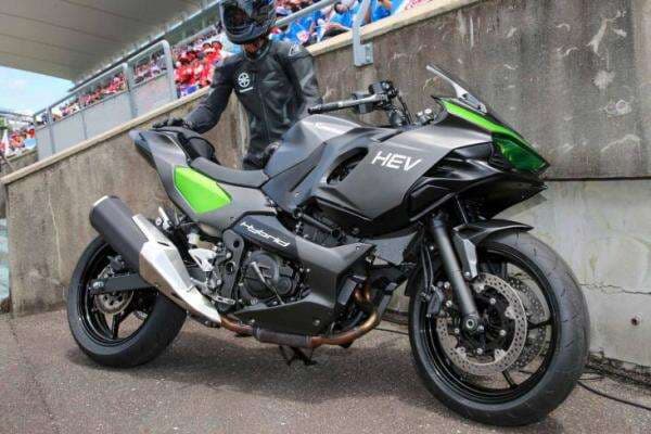 Mengejutkan, Kawasaki Beri Sinyal Luncurkan Motor Hybrid