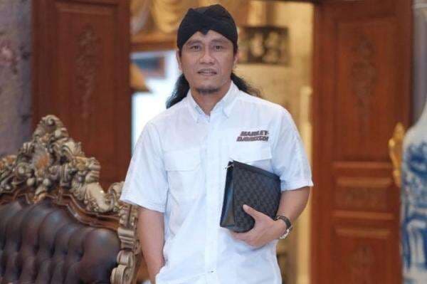 Ketum PPP Curhat soal Amplop Kiai, Gus Miftah: Menghina Marwah Kiai dan Pondok Pesantren Ketum PPP Curhat soal Amplop Kiai, Gus Miftah: Menghina Marwah Kiai dan Pondok Pesantren