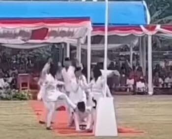 Viral Paskibra Joget Tak Senonoh di Bawah Tiang Bendera, Ini Penjelasan Camat Cabangbungin Viral Paskibra Joget Tak Senonoh di Bawah Tiang Bendera, Ini Penjelasan Camat Cabangbungin