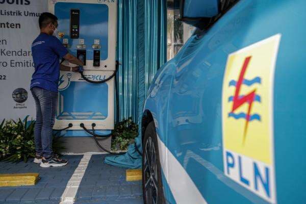 Kominfo Selidiki Dugaan Kebocoran 17 Juta Data Pelanggan PLN Kominfo Selidiki Dugaan Kebocoran 17 Juta Data Pelanggan PLN