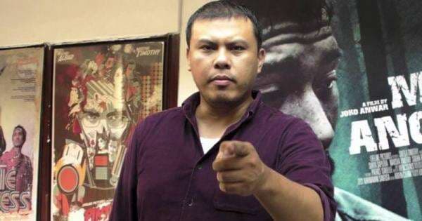 Adegan Ustadz Meninggal di Pengabdi Setan 2 Jadi Polemik, Begini Penjelasan Joko Anwar Adegan Ustadz Meninggal di Pengabdi Setan 2 Jadi Polemik, Begini Penjelasan Joko Anwar