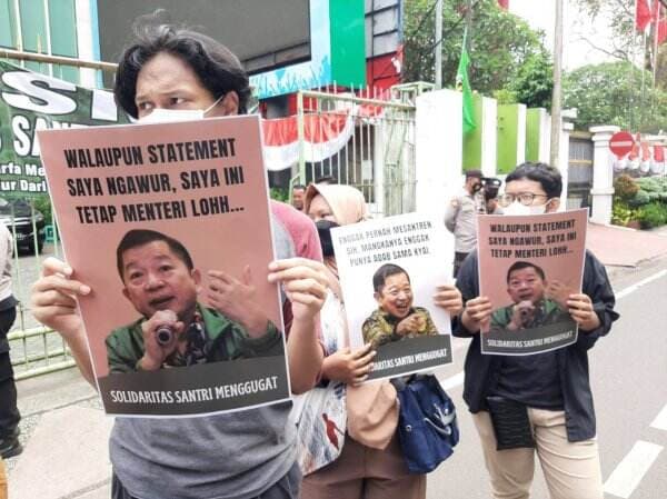 Kecam Pernyataan Suharso Soal Amplop Kyai, Santri Demo di Depan DPP PPP