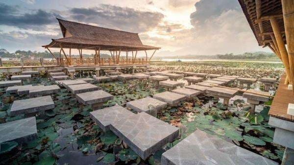 Cerita Rakyat Jawa Barat: Asal Usul Situ Bagendit Garut, Tenggelamnya Janda Kaya nan Pelit Cerita Rakyat Jawa Barat: Asal Usul Situ Bagendit Garut, Tenggelamnya Janda Kaya nan Pelit