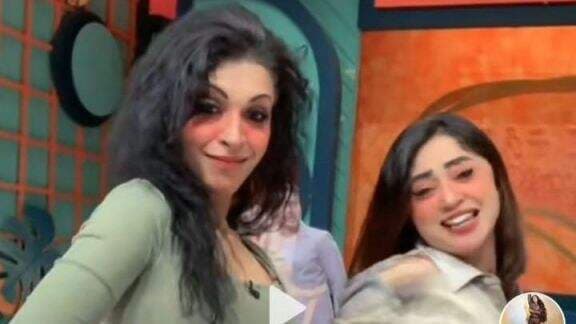 Gelagat Tiktokers Kak Jill Dinilai Aneh saat Tampil di Acara TV, Netizen Curiga: Coba Tes Urine Dulu... Gelagat Tiktokers Kak Jill Dinilai Aneh saat Tampil di Acara TV, Netizen Curiga: Coba Tes Urine Dulu...