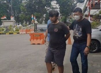 Raba Payudara dan Pamerkan Alat Vital ke Wanita, Pria Cabul Ini Ditangkap Raba Payudara dan Pamerkan Alat Vital ke Wanita, Pria Cabul Ini Ditangkap