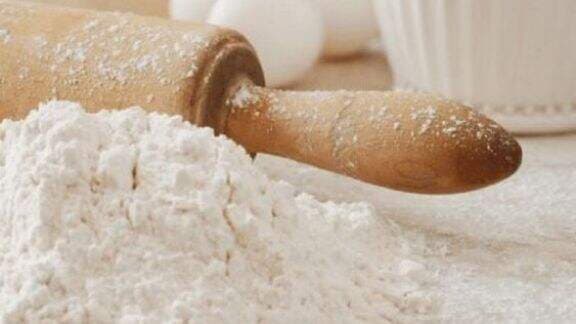 4 Bahaya Tepung Terigu yang Jarang Diketahui, Kesehatan Taruhannya Lho! 4 Bahaya Tepung Terigu yang Jarang Diketahui, Kesehatan Taruhannya Lho!