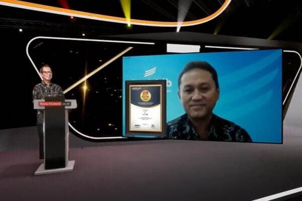 Konsisten Kembangkan Layanan Digital, bank bjb Raih Penghargaan Indonesia Best Bank Awards 2022