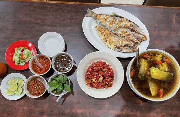 RM Ujung Pandang Obati Kerinduan Warga Tangerang Asal Sulsel, Berada Dijantung Bisnis BSD City RM Ujung Pandang Obati Kerinduan Warga Tangerang Asal Sulsel, Berada Dijantung Bisnis BSD City