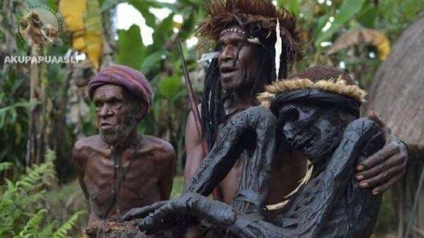 Fakta Tak Terduga Mumi di Tanah Papua, Bikin Merinding namun Jadi Daya Tarik Wisata Fakta Tak Terduga Mumi di Tanah Papua, Bikin Merinding namun Jadi Daya Tarik Wisata