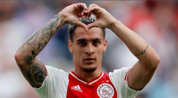 Antony Mohon kepada Ajax agar Dijual ke Manchester United Antony Mohon kepada Ajax agar Dijual ke Manchester United