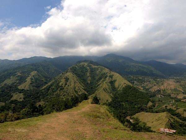 Mendatte Park, Bukit Menakjubkan di Enrekang yang Kerap Jadi Lokasi Pembuatan Video Klip Mendatte Park, Bukit Menakjubkan di Enrekang yang Kerap Jadi Lokasi Pembuatan Video Klip