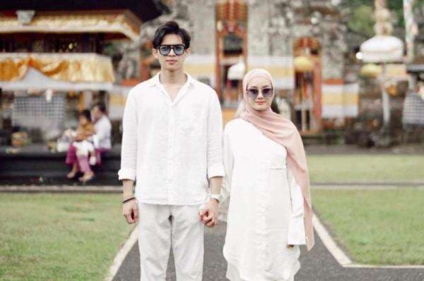 Dinda Hauw Unggah Foto Bareng Rey Mbayang dan sang Buah Hati, Netizen Gemas Dinda Hauw Unggah Foto Bareng Rey Mbayang dan sang Buah Hati, Netizen Gemas