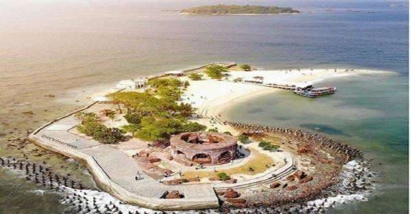 8 Pulau Paling Angker di Indonesia yang Menyimpan Misteri dan Cerita Horor 8 Pulau Paling Angker di Indonesia yang Menyimpan Misteri dan Cerita Horor