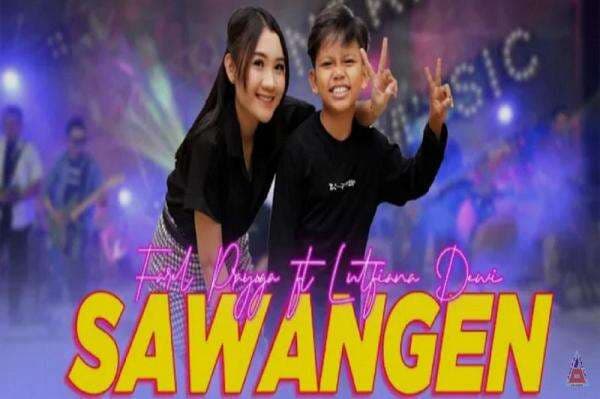 Lirik Lagu Sawangen - Farel Prayoga feat Lutfiana Dewi dan Terjemahan, Populer di YouTube Lirik Lagu Sawangen - Farel Prayoga feat Lutfiana Dewi dan Terjemahan, Populer di YouTube