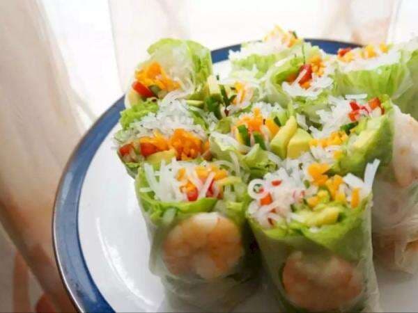 3 Resep Spring Roll Salad Enak dan Bergizi, Jadi Makanan Sehat yang Praktis! 3 Resep Spring Roll Salad Enak dan Bergizi, Jadi Makanan Sehat yang Praktis!
