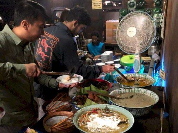 Ternyata Ada Larangan saat Makan di Kopi Klotok Yogya 'Haram' Dilanggar, Apa Itu? Ternyata Ada Larangan saat Makan di Kopi Klotok Yogya 'Haram' Dilanggar, Apa Itu?