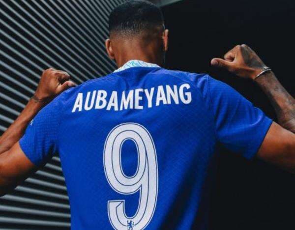 Bursa Transfer 2022: Chelsea Pecahkan Rekor Transfer Rekrut Pierre-Emerick Aubameyang dari Barcelona