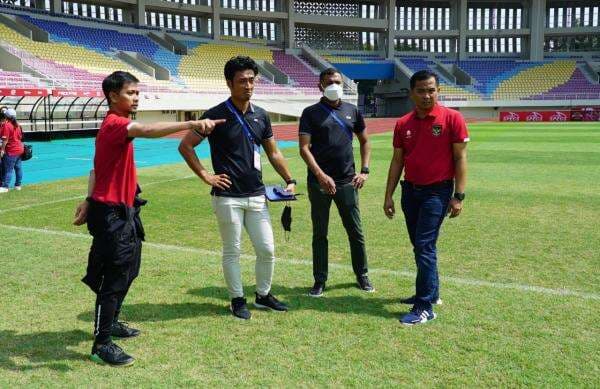 Tim Inspeksi AFC Pantau Kesiapan venue Piala Asia 2023 di Stadion Manahan