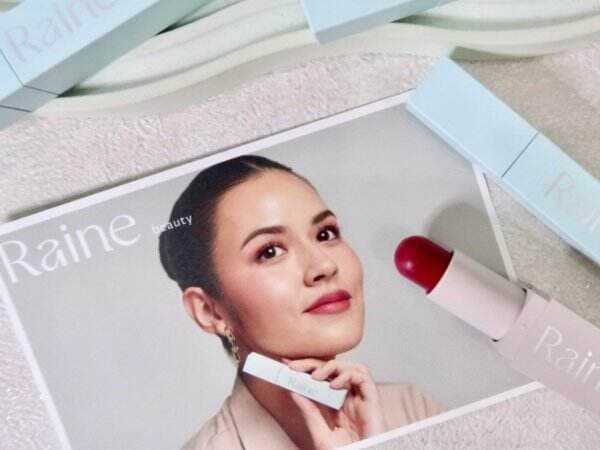 Review: Raine Beauty Lipslick Tinted Oil dan Lip Velvet Hidrating Balm, Bagaimana Performanya di Bibir Gelap?