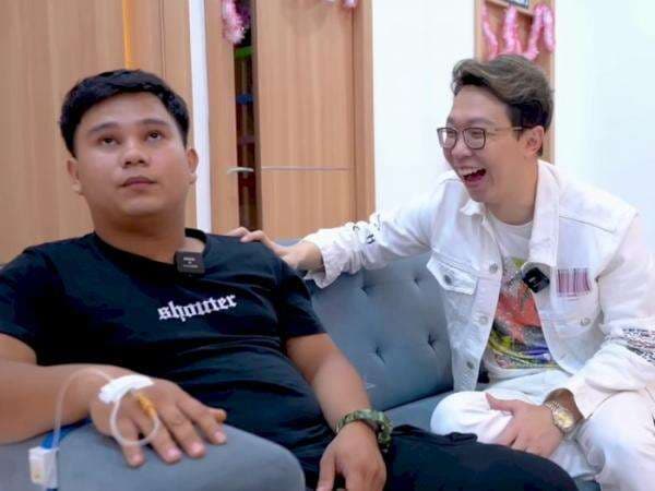 Jindan Diejek Netizen Ngaku Punya Ilmu Kebal, tapi Pucat dan Lemas saat Disuntik Putih Jindan Diejek Netizen Ngaku Punya Ilmu Kebal, tapi Pucat dan Lemas saat Disuntik Putih