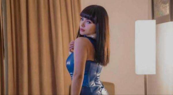 Artis Hobi Pamer Dada Montok Bikin Kaum Pria Gagal Fokus Artis Hobi Pamer Dada Montok Bikin Kaum Pria Gagal Fokus