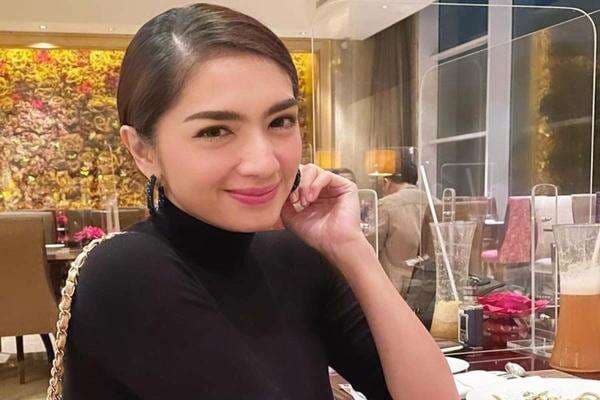 Bak Bidadari, Selebritas Angel Karamoy Bikin Gagal Fokus! Bak Bidadari, Selebritas Angel Karamoy Bikin Gagal Fokus!